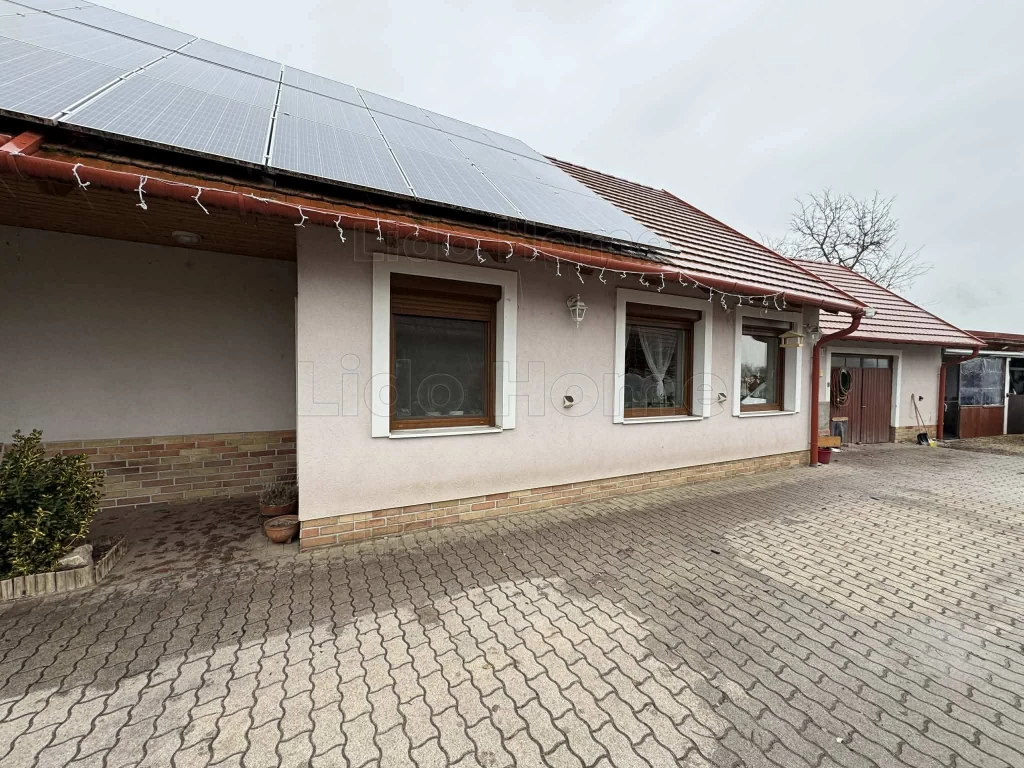 Eladó lakóház Lepsényben!