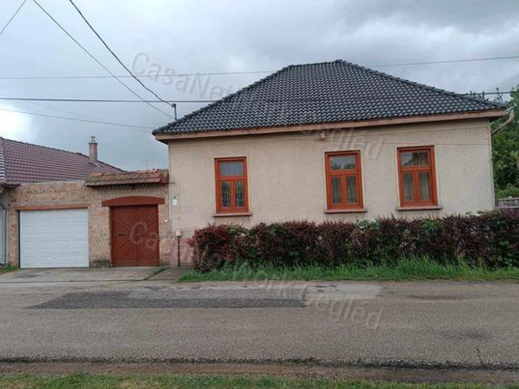 For sale house, Cegléd