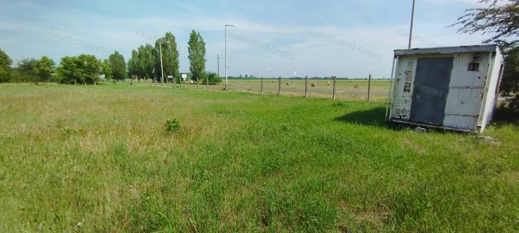 For sale building plot, Újszilvás