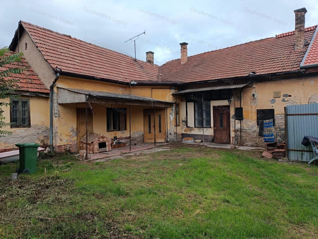 For sale part of a house property, Cegléd