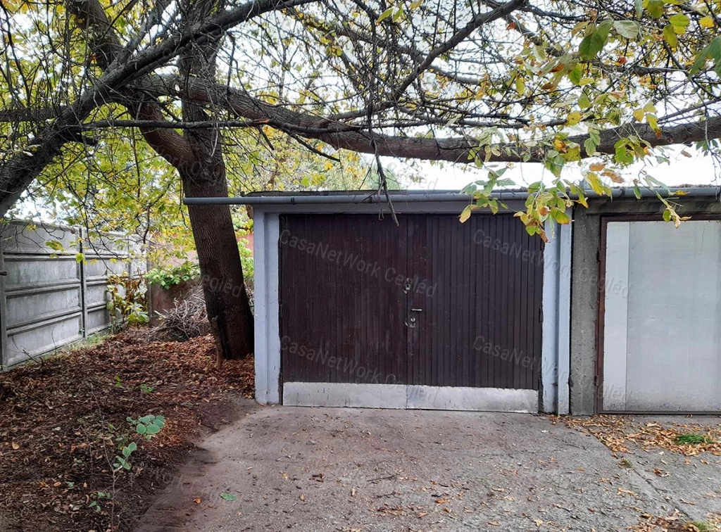 For sale detached garage, Cegléd