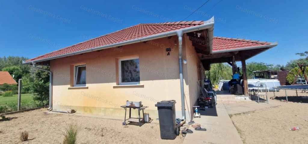 Eladó családi ház Csemőben