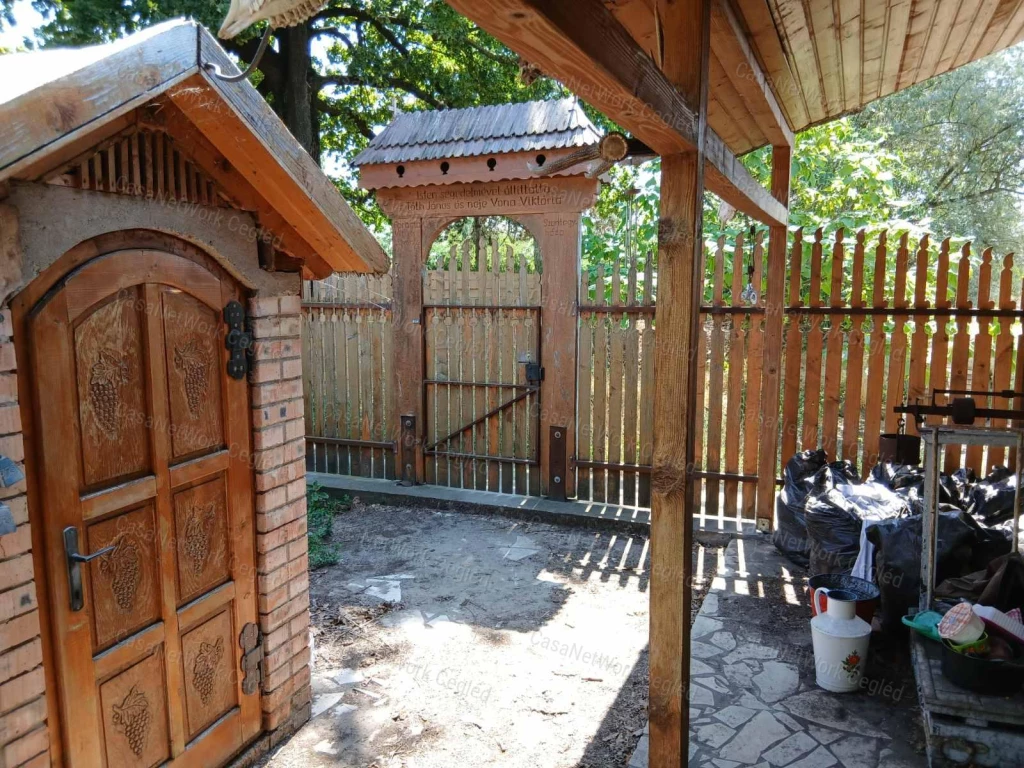 ELADÓ TANYA Tápiószentmártonban