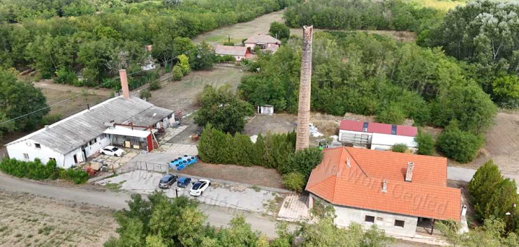 For sale depot, Tápiószőlős