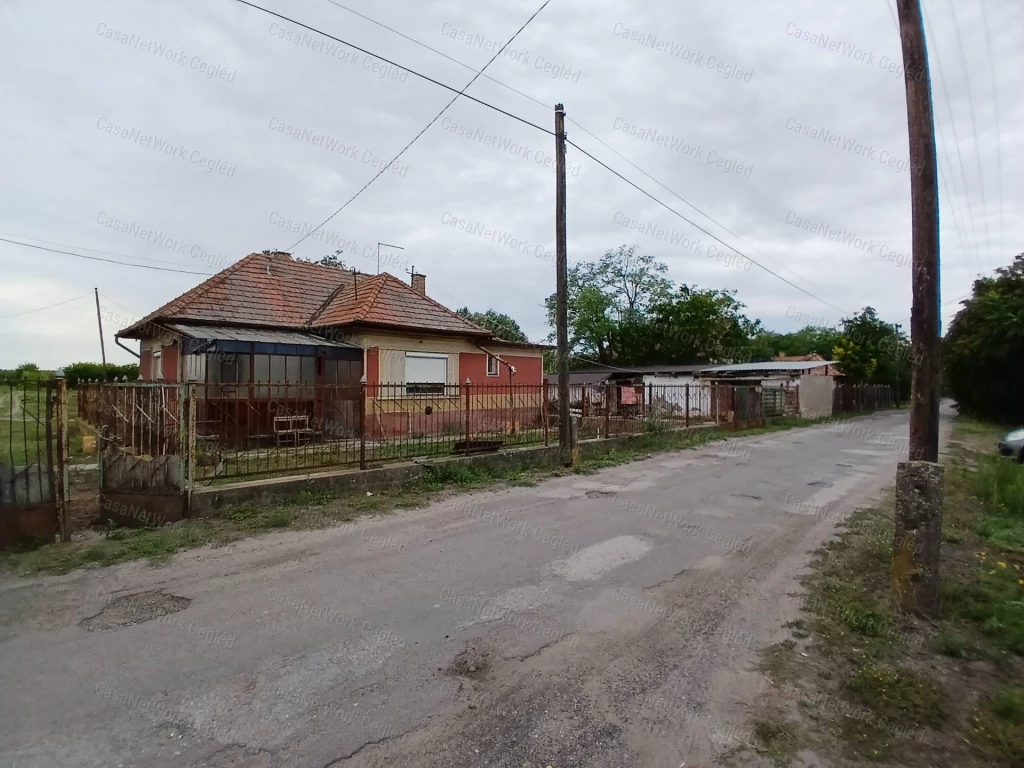 For sale house, Cegléd