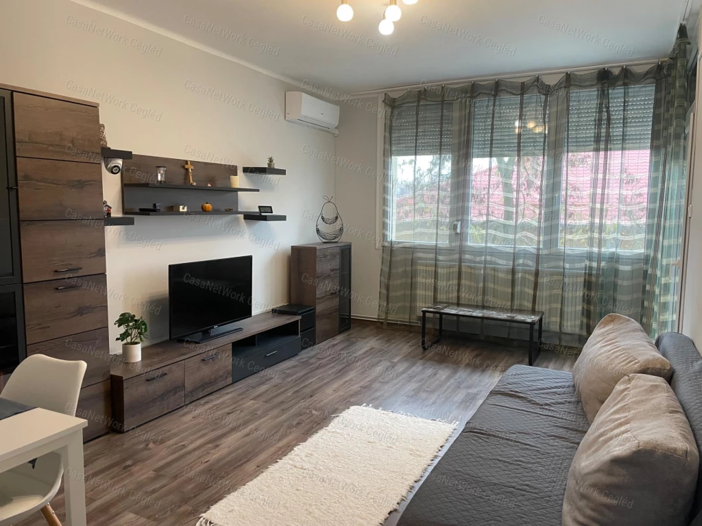 Teljeskörűen felújított 3 szobás lakás eladó!