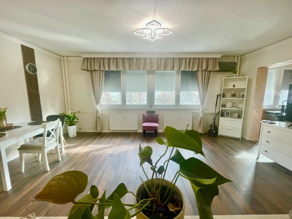 Zagyvapart közeli felújított 2 szobás lakás eladó!