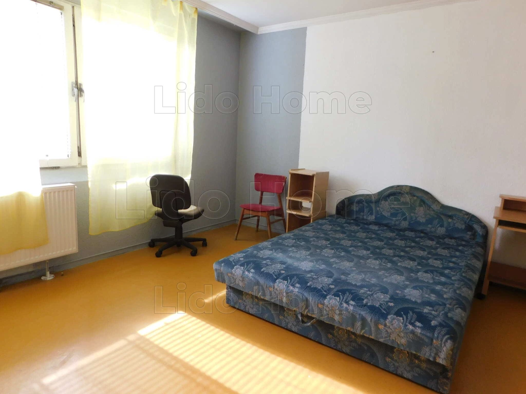 1. emeleti 1 szobás lakás a belvárosban!