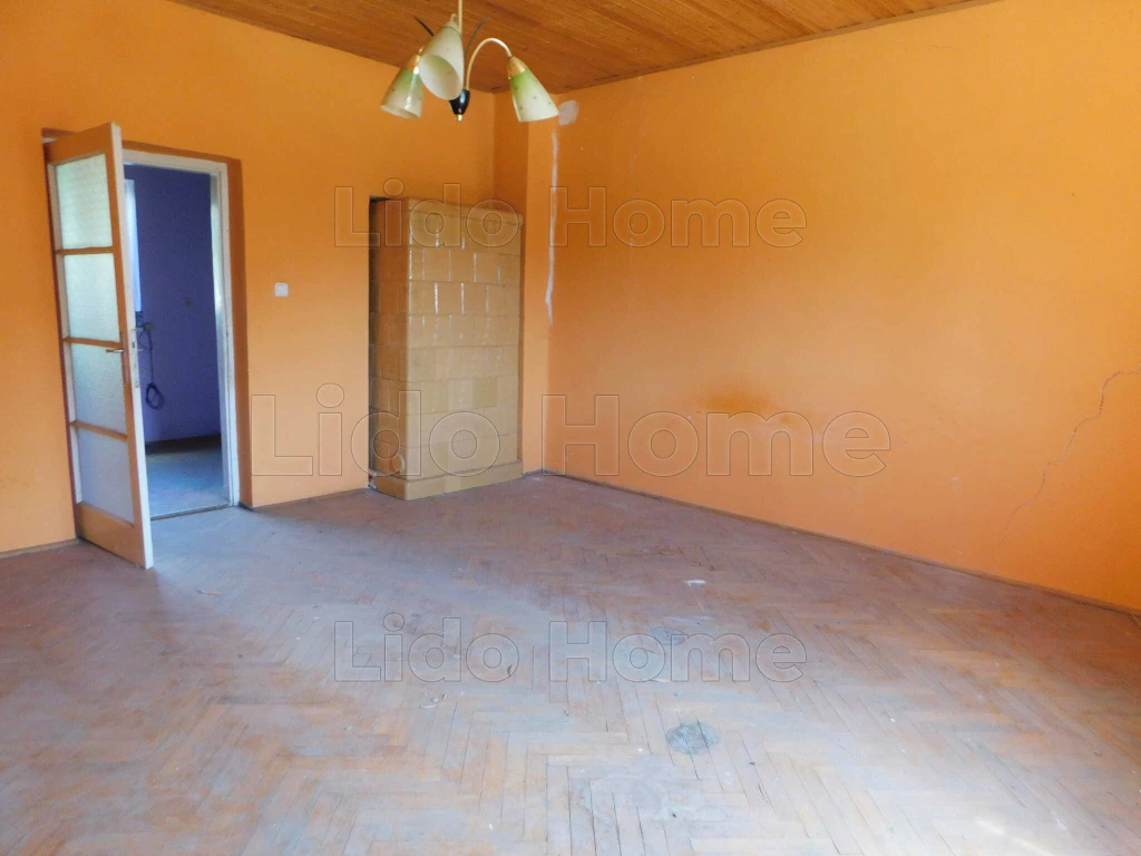 Felújítandó 4+1 félszobás családi ház!