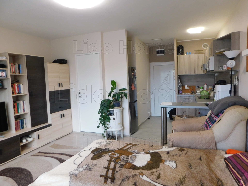 Eladó igényesen felújított, belvárosi garzonlakás