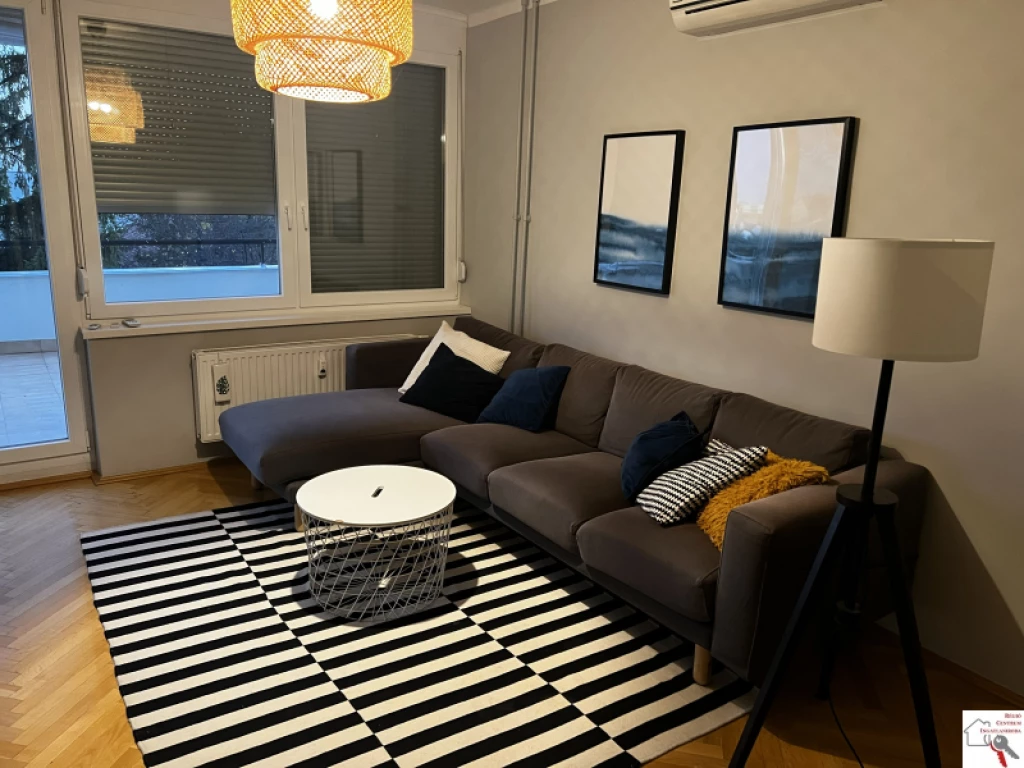 For rent brick flat, Pécs, Mecsekoldal-Belváros, Kiadó nappali + 2 hálós, nagy teraszos lakás Pécsett a Csortos Gyula utcában