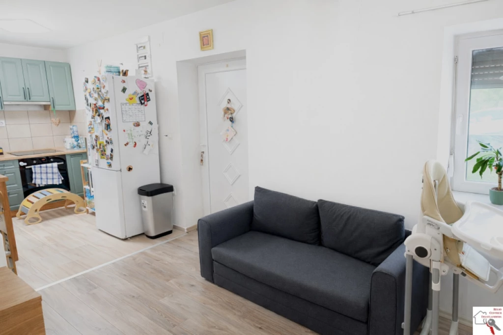 Eladó családi ház, Pécs, Mecsekoldal-Ürög, Eladó felújított kis családi ház Pécsett, Ürögben