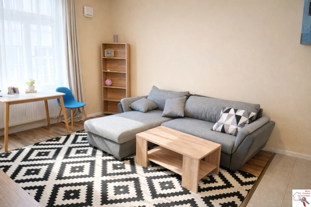 Eladó téglalakás, Pécs, Belváros, Eladó felújított 1. emeleti tégla lakás Pécsett a belvárosban