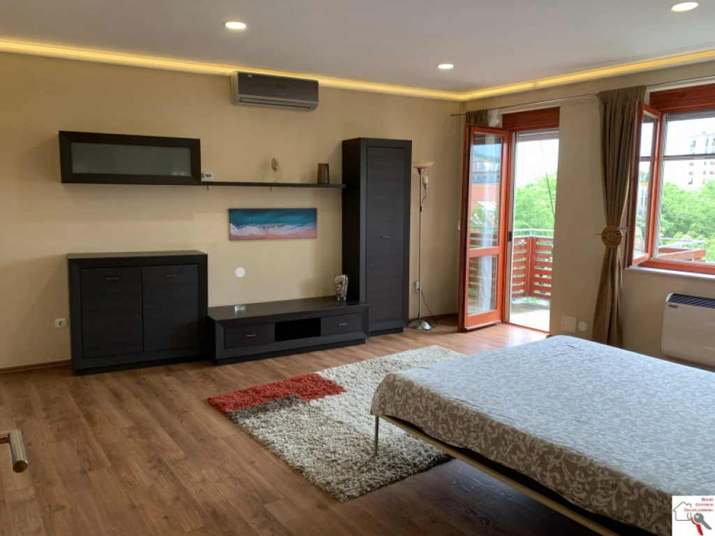 c3-1-name c2-19-name, Pécs, Egyetemváros, Eladó felújított teraszos, tégla garzonlakás Pécsett, Egyetemvárosban