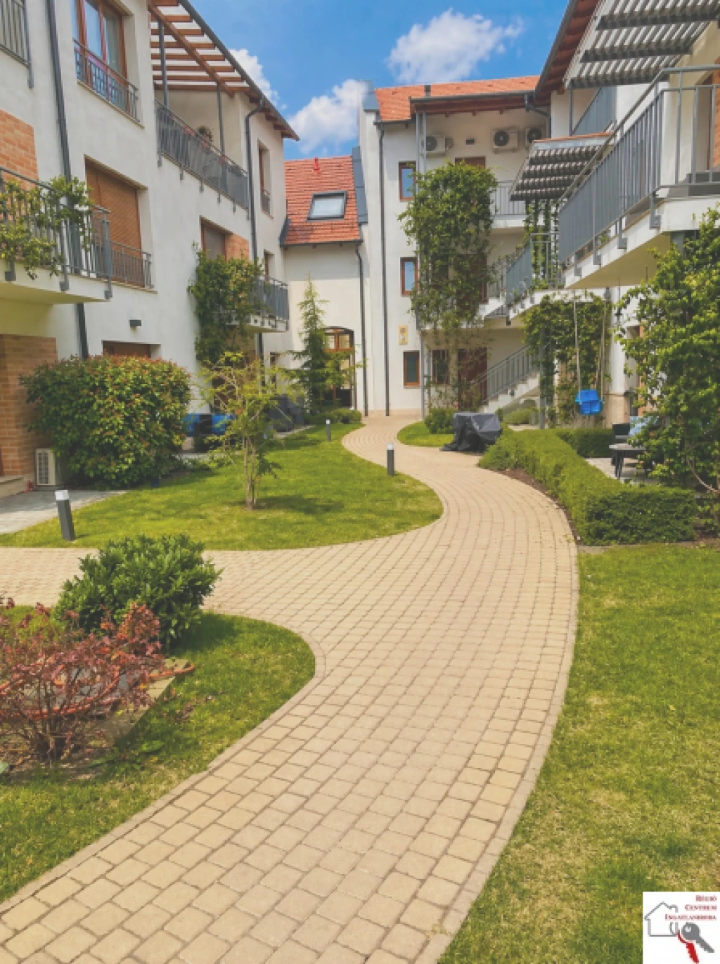 c3-2-name c2-19-name, Pécs, Belváros, Kiadó újépítésű, nappali + 1 hálós, klímás lakás Pécsett a Centrál Ligetben