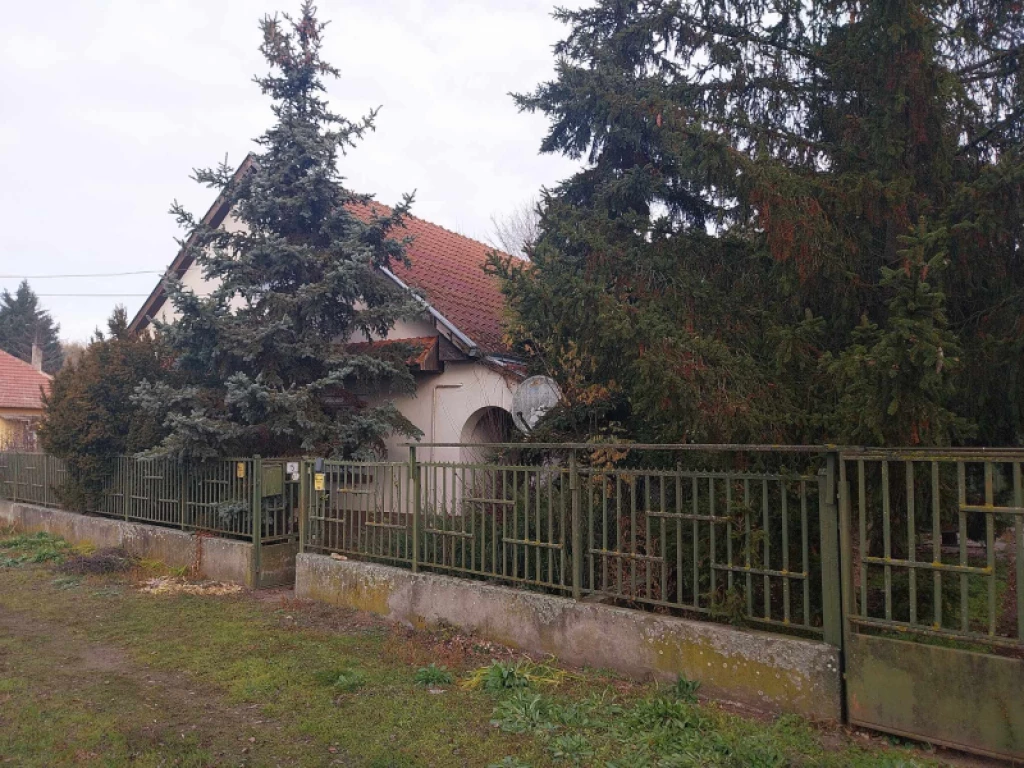 For sale house, Tápiószőlős