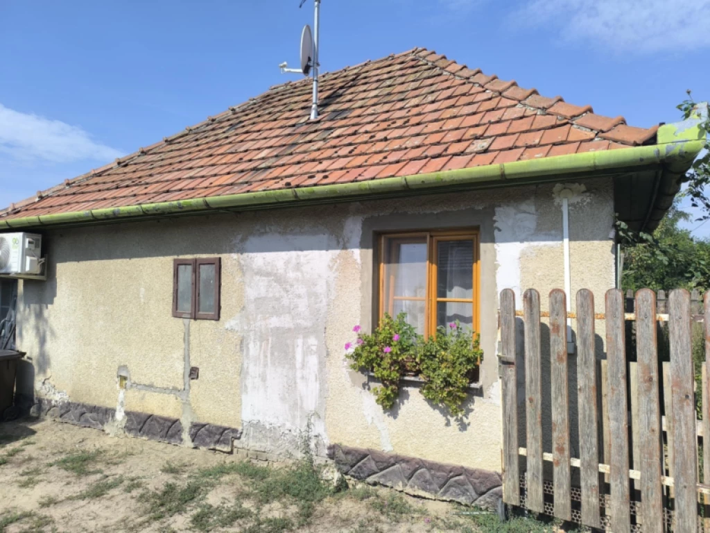 Eladó egyéb ház, Albertirsa