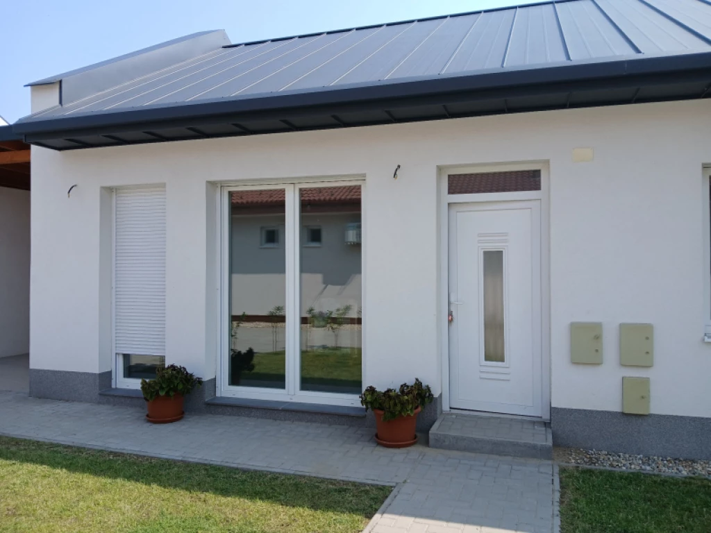 Eladó egyéb lakás, Dabas