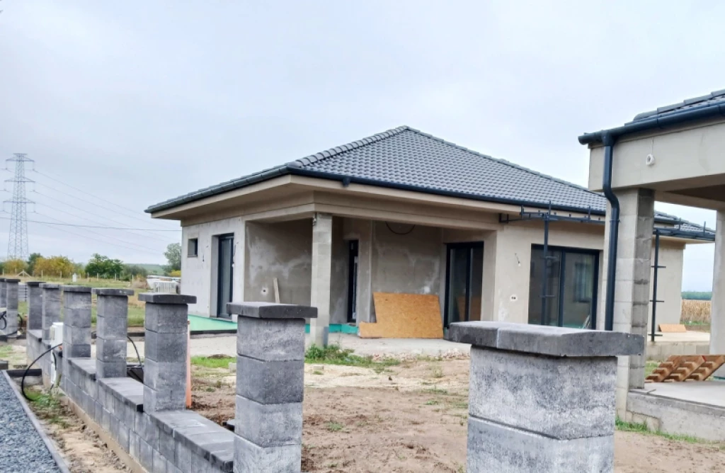 Eladó egyéb ház, Újlengyel