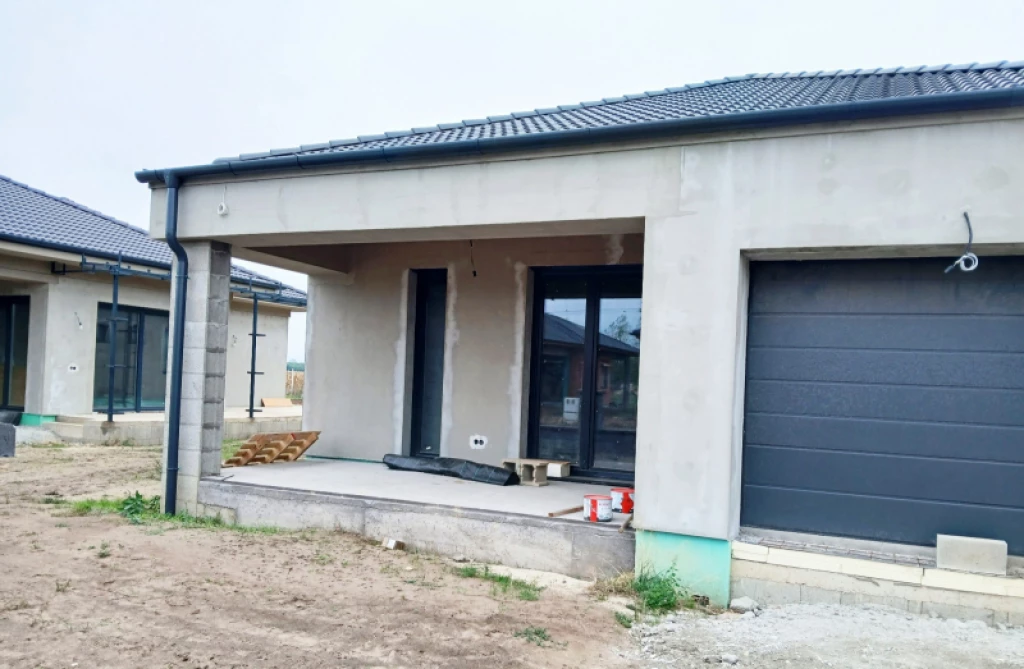 Eladó egyéb ház, Újlengyel