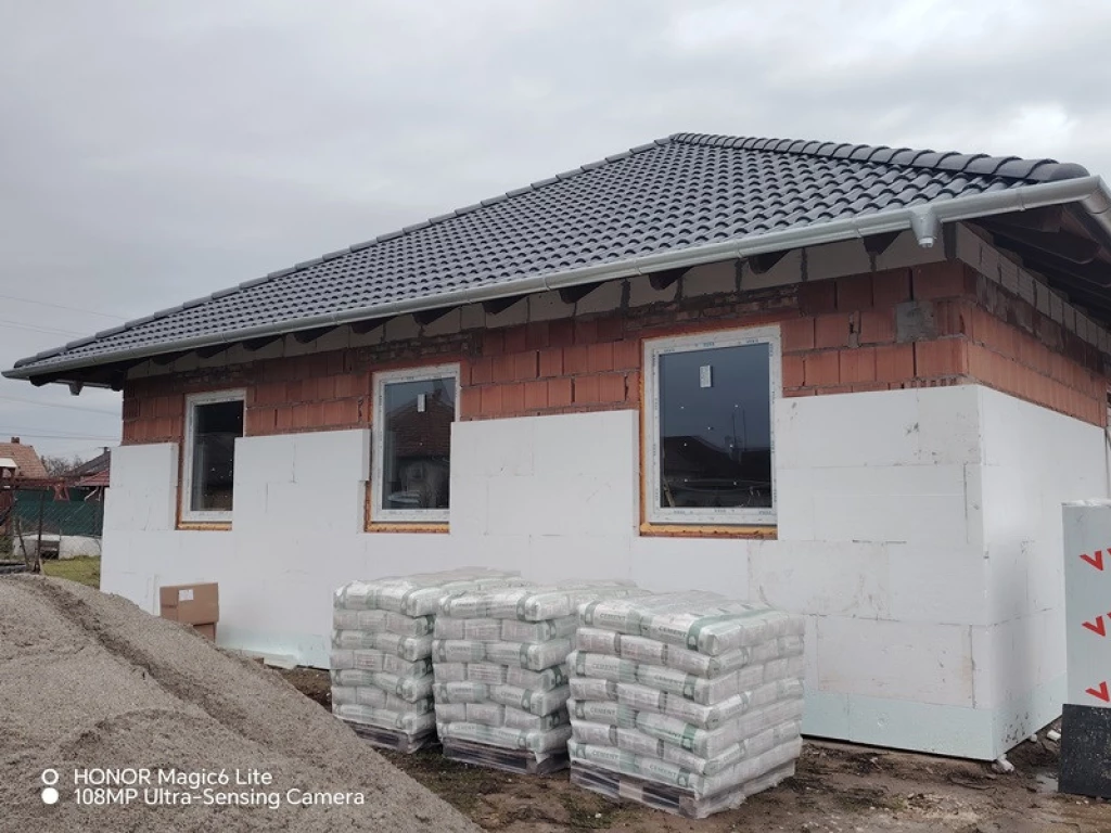 Eladó ikerház, Kakucs