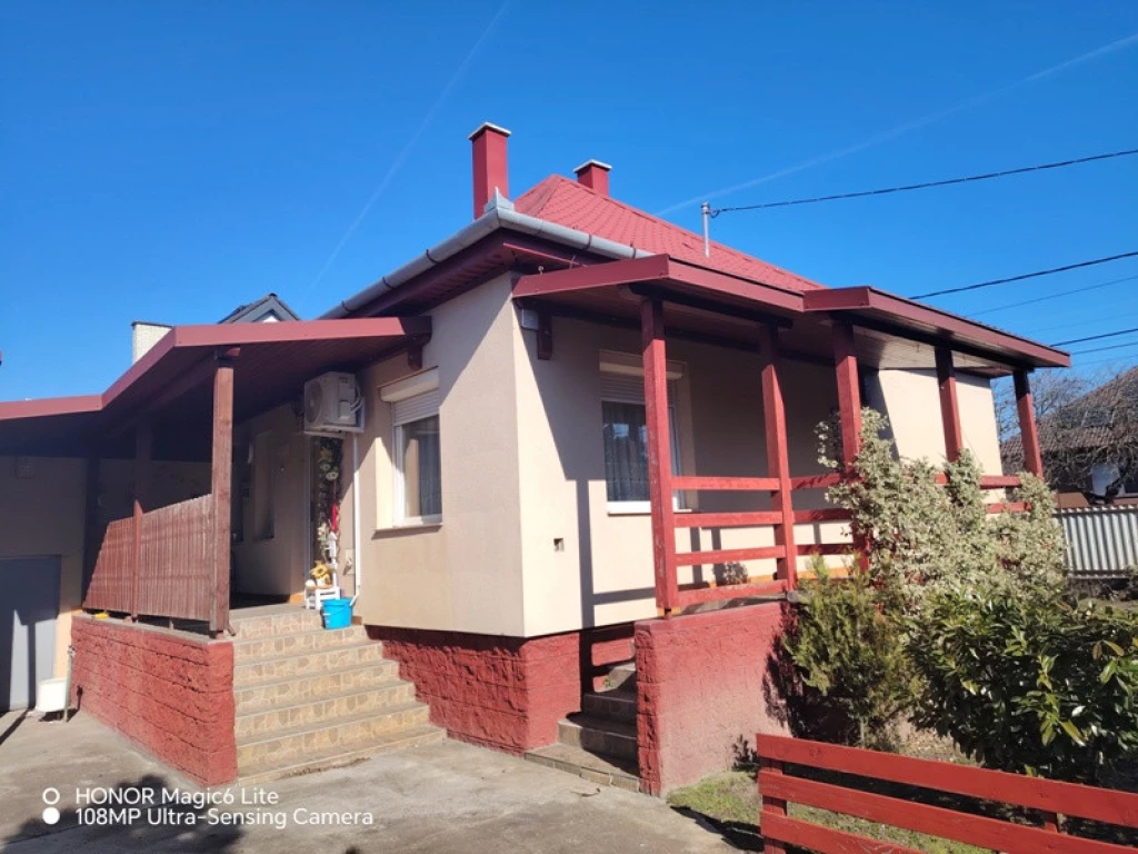 Eladó családi ház, Dabas