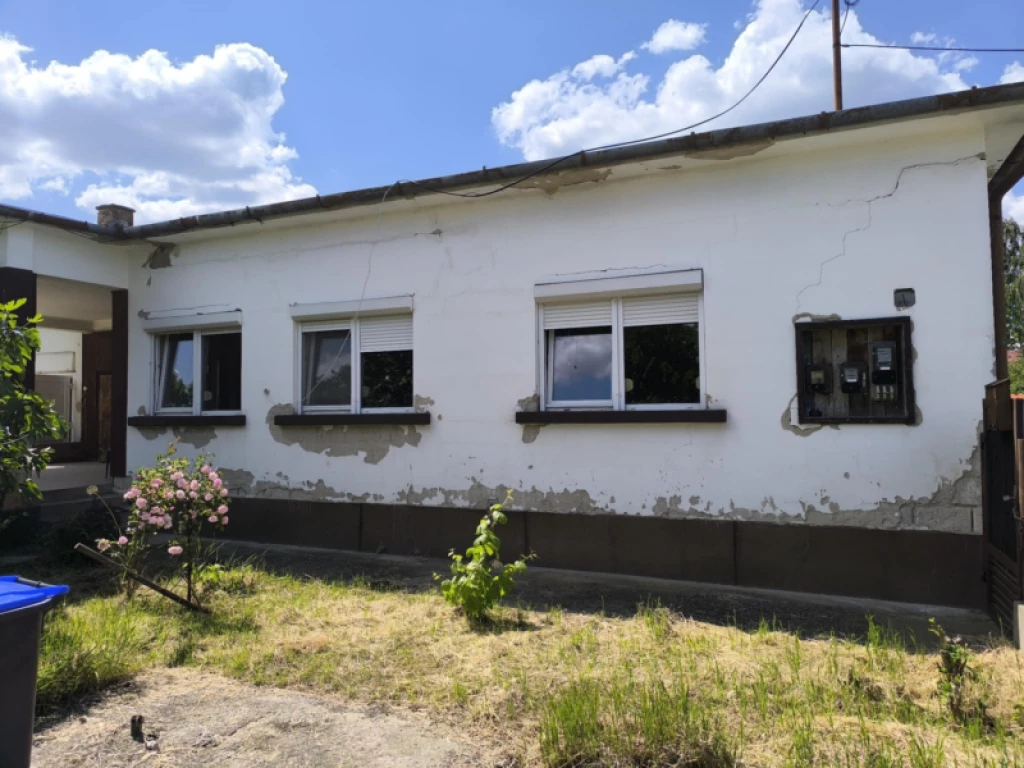 Eladó egyéb ház, Dánszentmiklós