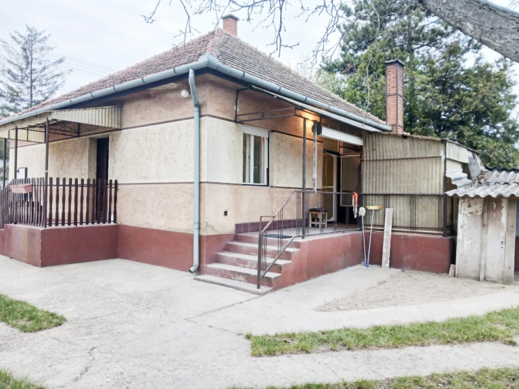 Eladó egyéb ház, Dabas