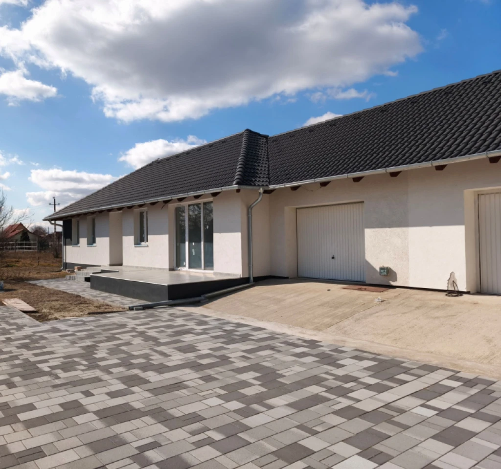 Eladó ikerház, Hernád