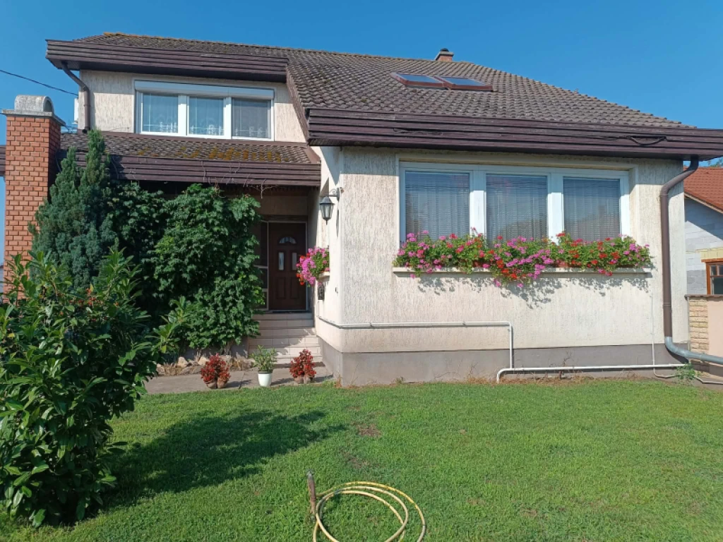 Eladó egyéb ház, Dabas