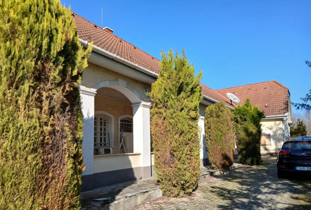 Eladó egyéb ház, Dabas