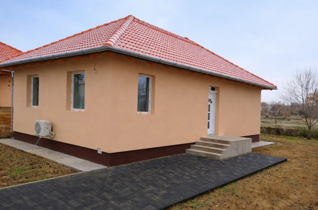 Eladó családi ház, Hernád