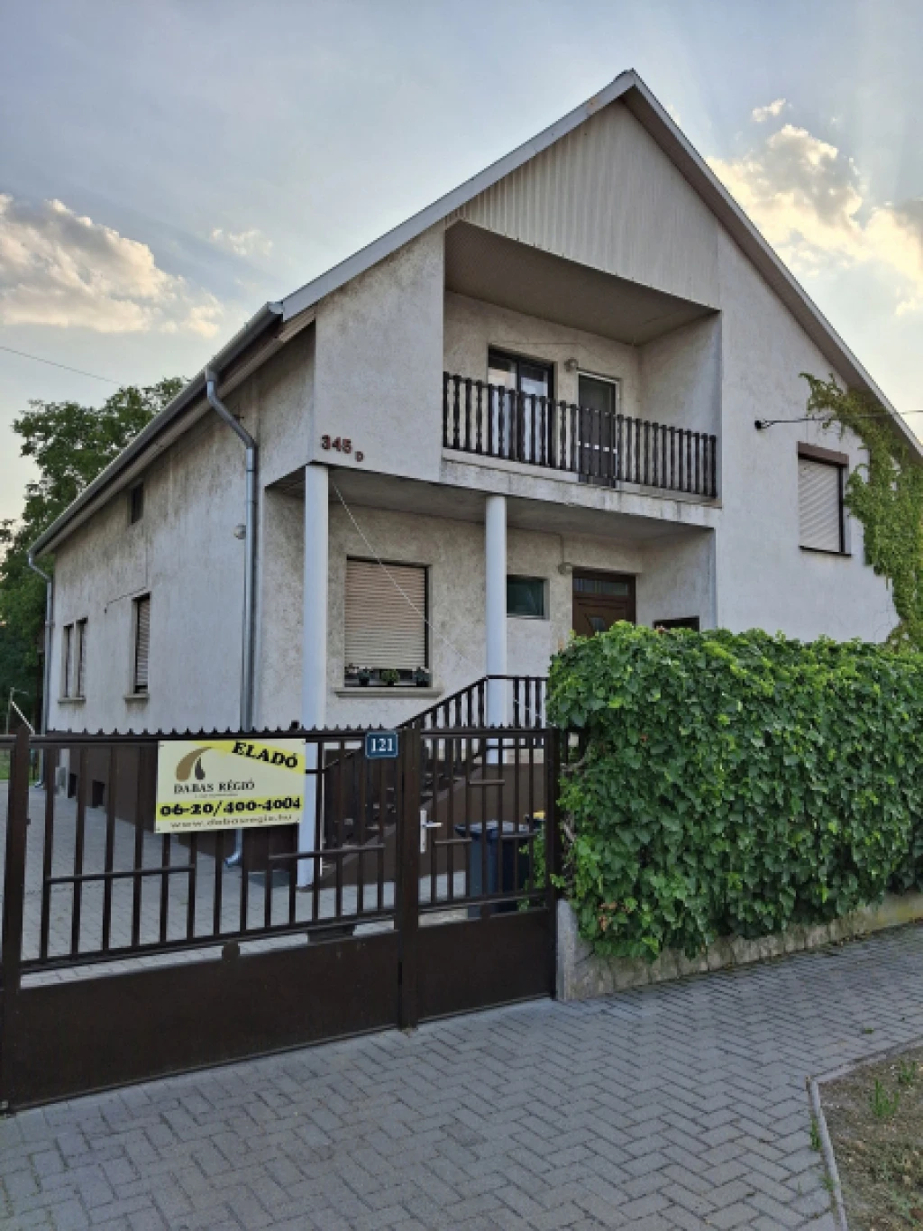 Eladó családi ház, Dabas