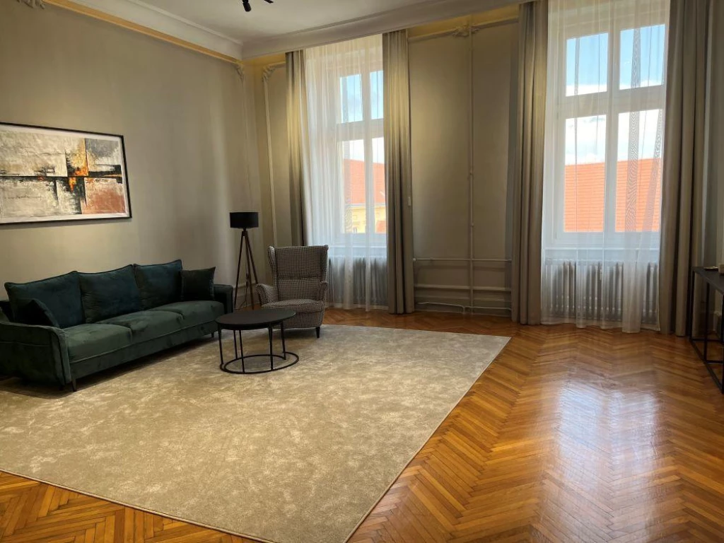 Belvárosi Luxus Lakás Eladó