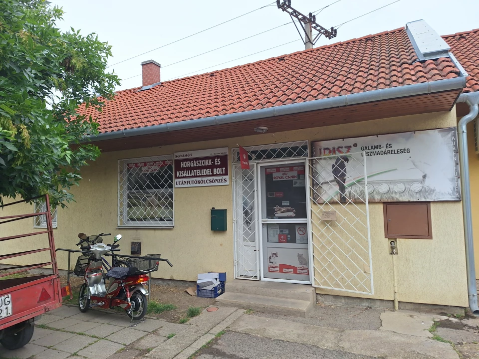Kiadó üzlet, Hódmezővásárhely, Simonyi utca