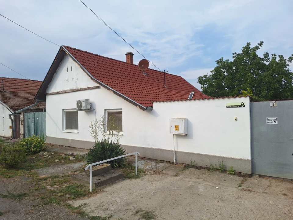 c3-1-name c2-1-name, Hódmezővásárhely, Pásztor János utca