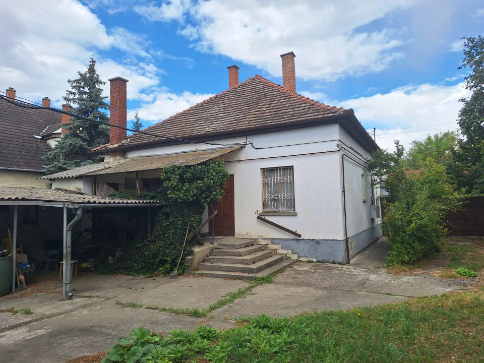 Eladó családi ház, Hódmezővásárhely, Rigó utca