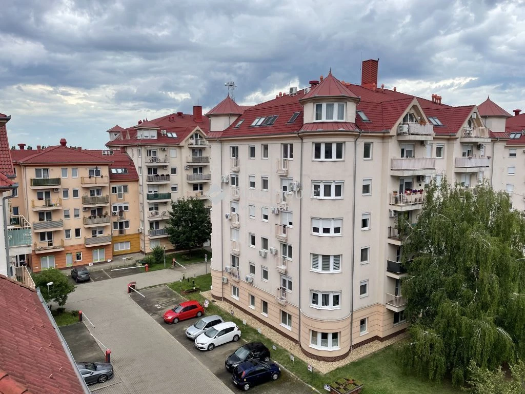 For sale brick flat, Debrecen