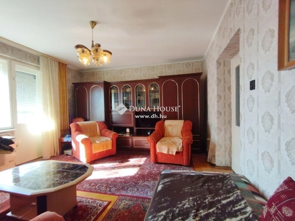 For sale brick flat, Debrecen