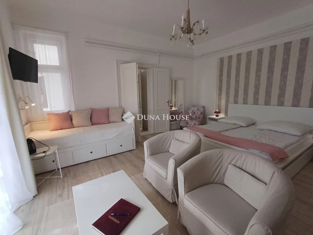 Eladó ház, Hajdúnánás