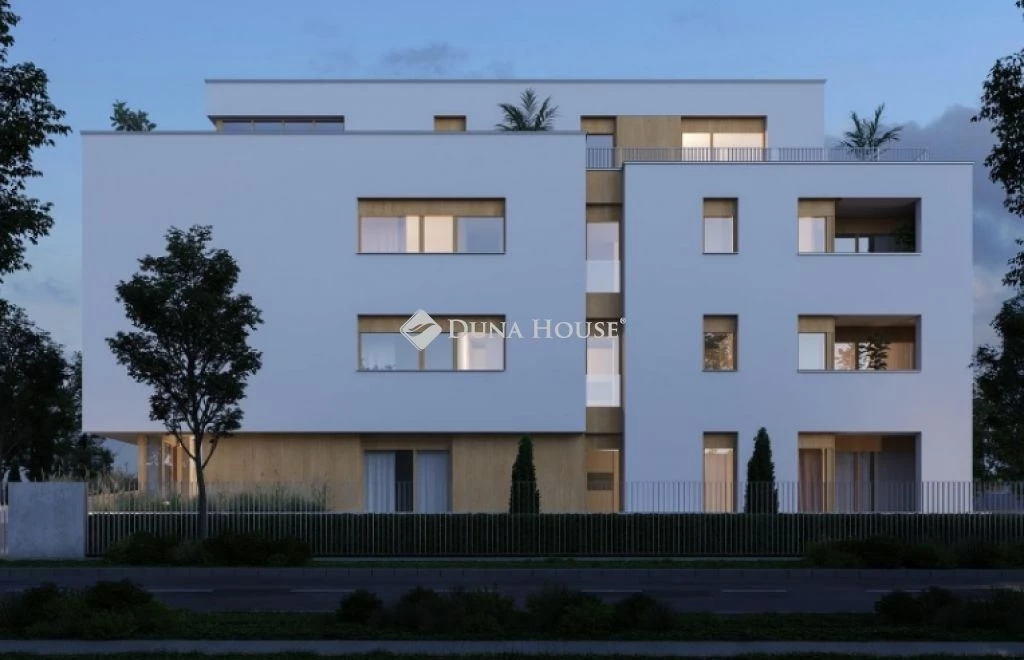 c3-1-name c2-19-name, Debrecen