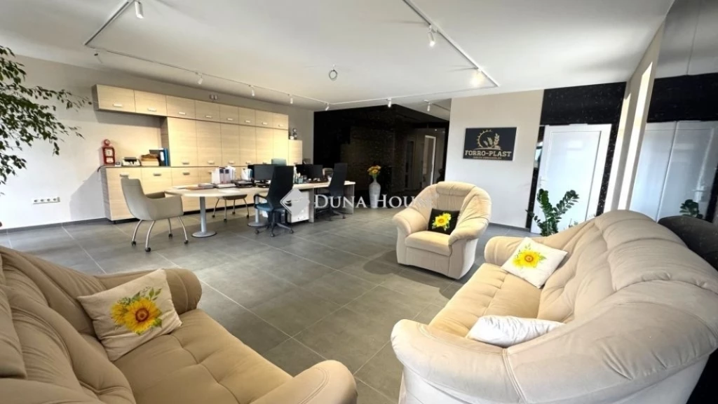 For sale store, Debrecen