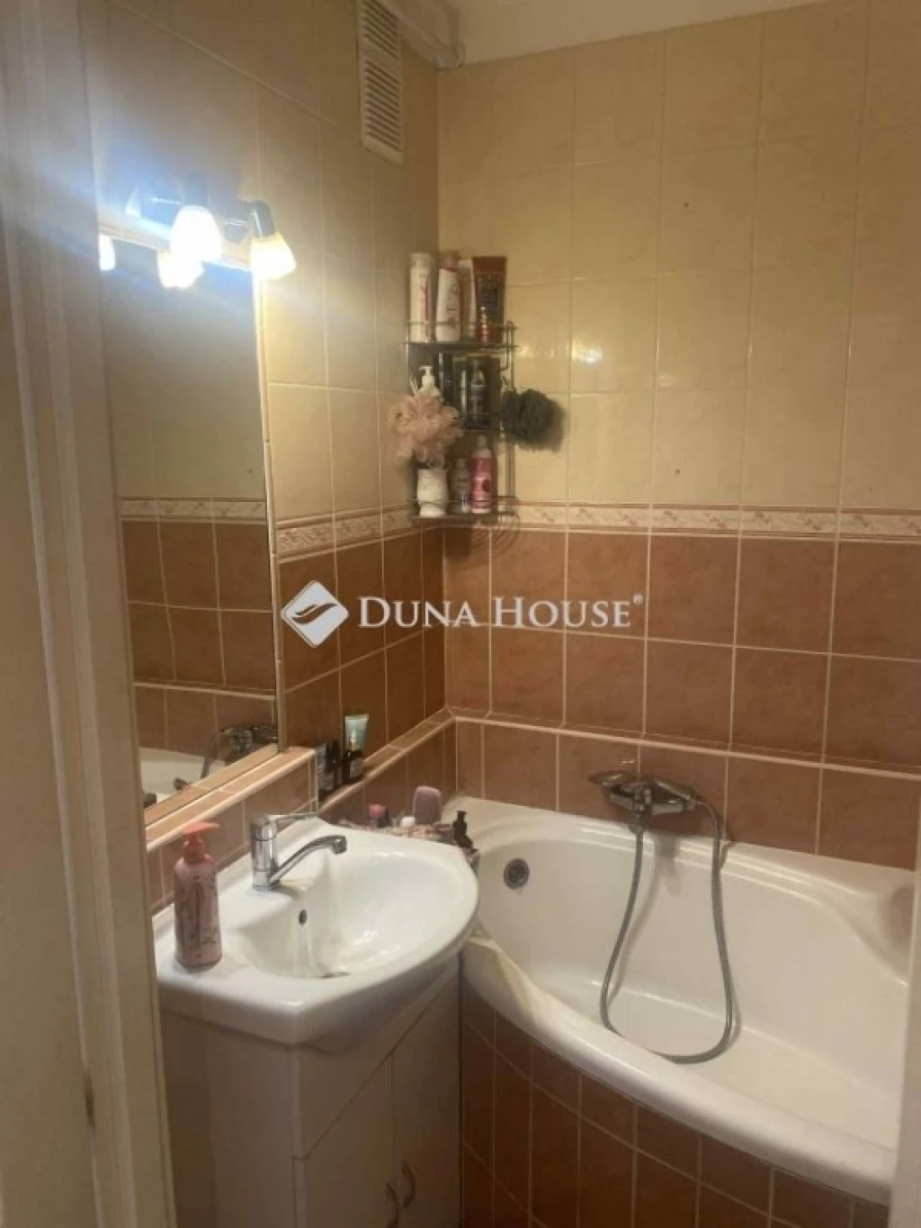 c3-1-name c2-20-name, Debrecen