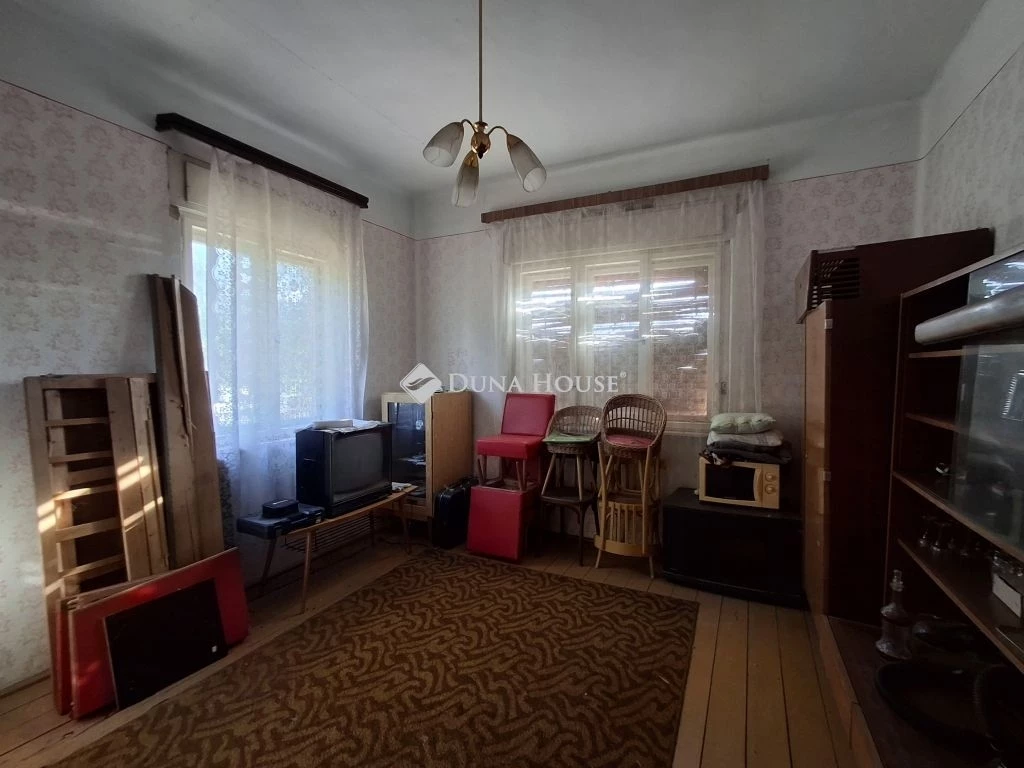 Eladó ház, Bihardancsháza