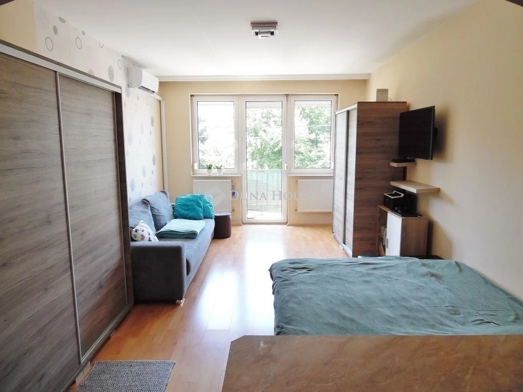 Eladó lakás, Debrecen