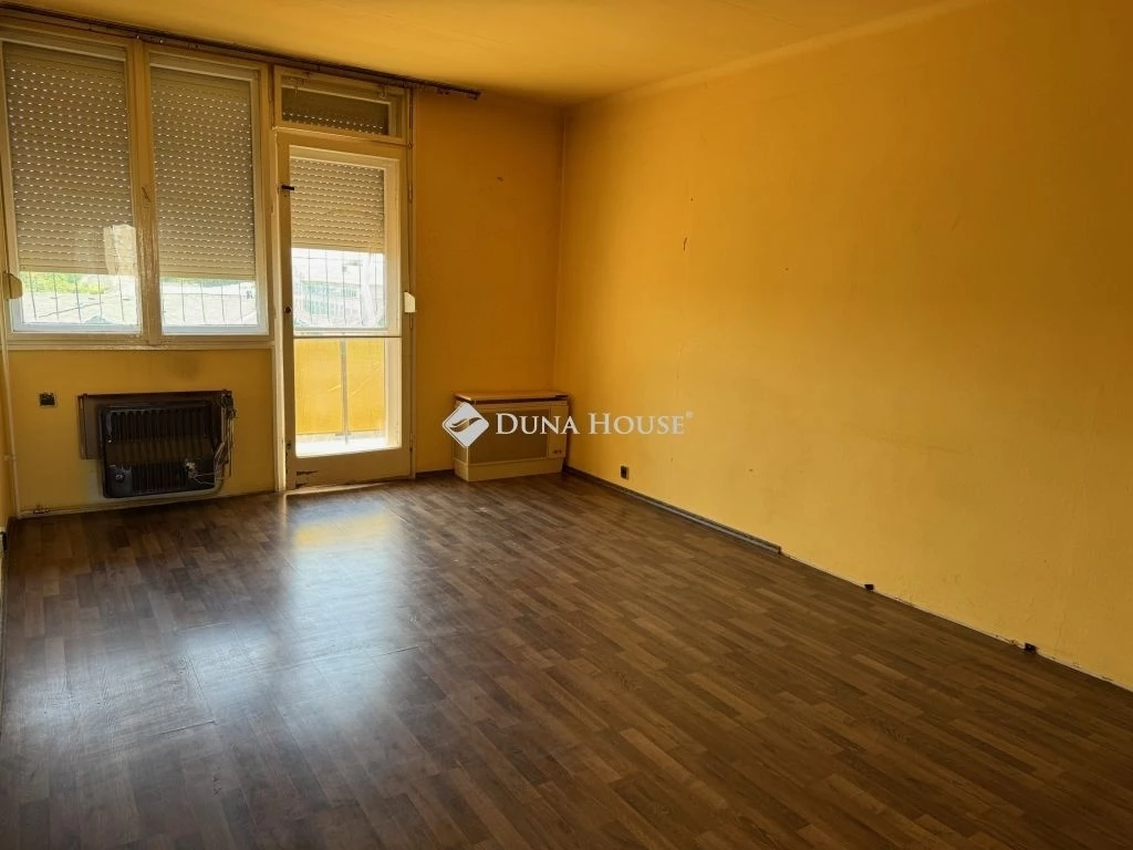 Eladó lakás, Debrecen