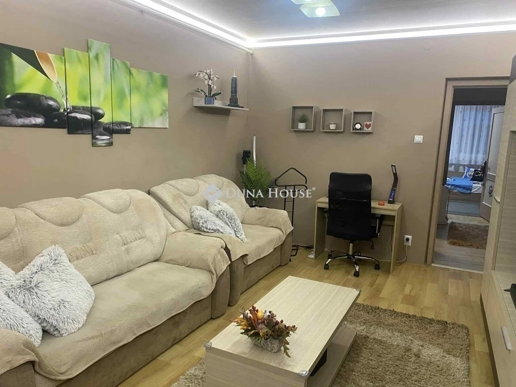 c3-1-name c2-20-name, Debrecen