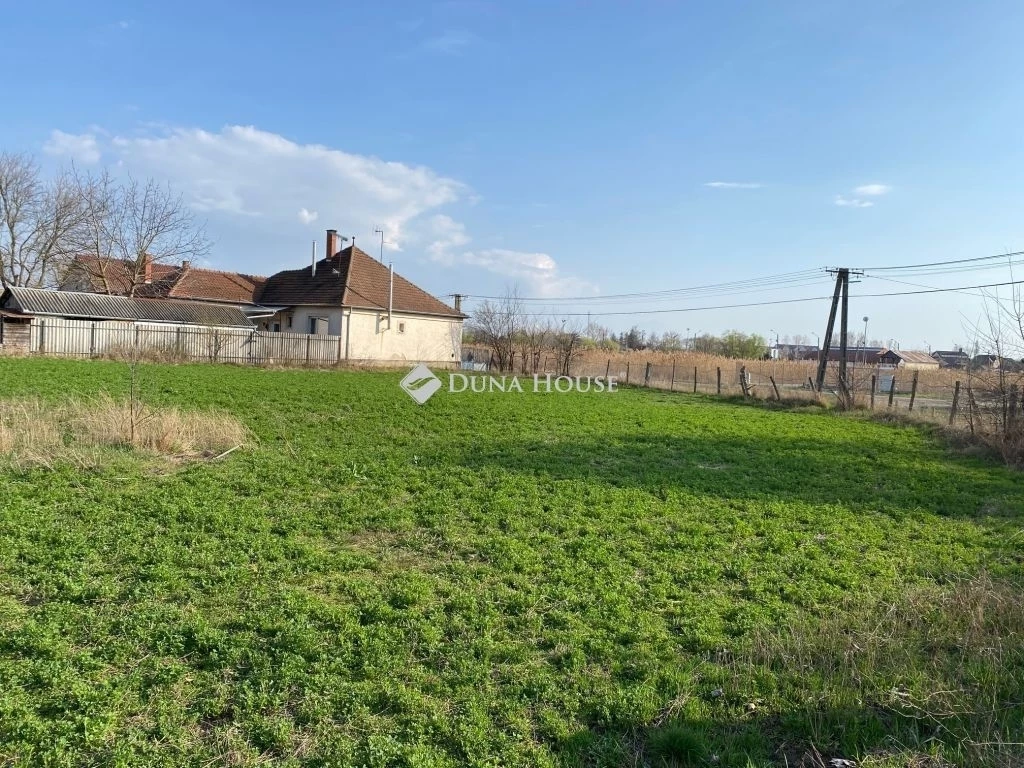 Derecske központhoz közeli részén telek ELADÓ!