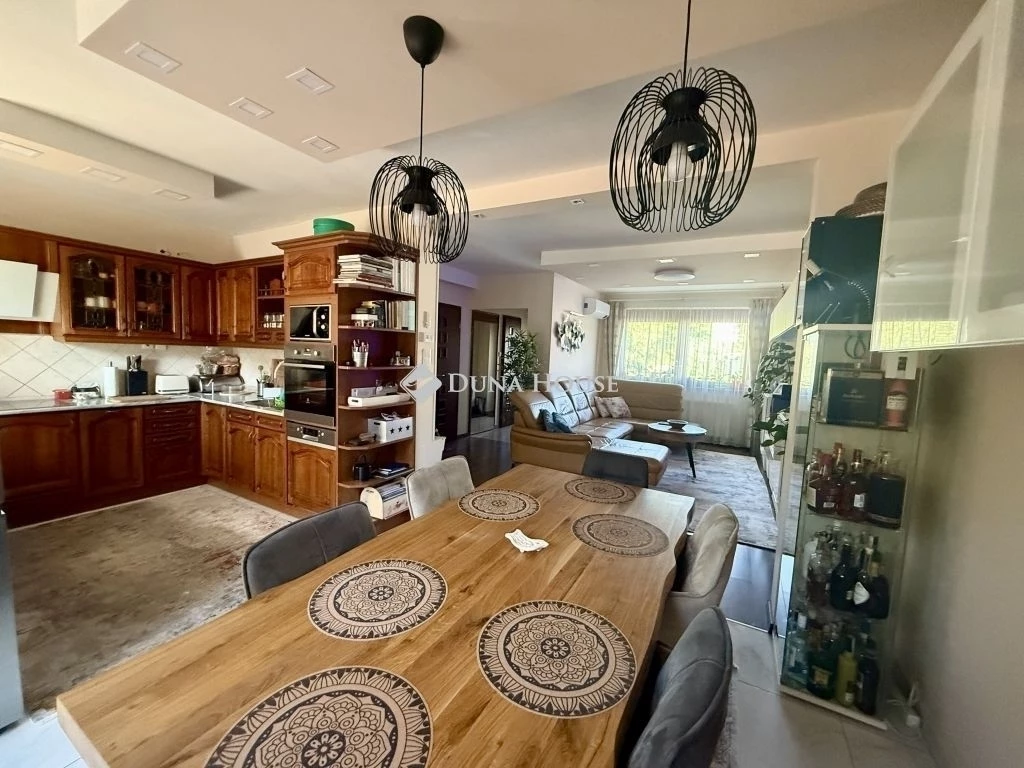 c3-1-name c2-1-name, Debrecen