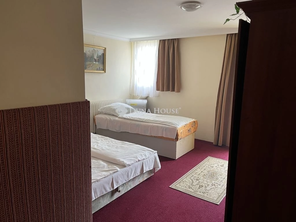 c3-1-name c2-82-name, Mikepércs, Debreceni utca